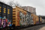 642983